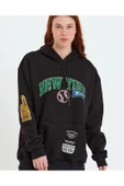Kadın Baskılı Kapüşonlu Sweatshirt - Siyah thumbnail 1