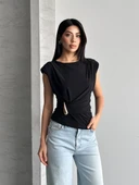 Kadın Gold Tokalı Drapeli Vatkalı Bluz thumbnail 7