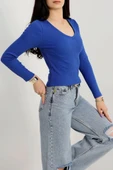 V yaka kaşkorse bluz saks misi thumbnail 2
