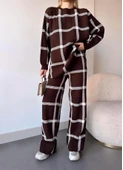 Ekoseli triko takım kahvebeyaz thumbnail 3