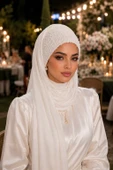 Beyaz Kabartma Desenli Hazır Abiye Şal thumbnail 1