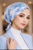 Mavi Beyaz Batik Çapraz Bantlı Bone thumbnail 1
