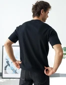 Erkek Siyah Fitilli Henley Yaka Basic Tişört thumbnail 3
