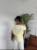 Kadın Toka Detaylı Cape Bluz thumbnail 2