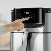 Electrolux Explore 6 E6AF1-6ST 8 Programlı Dokunmatik Airfryer Inox thumbnail 4