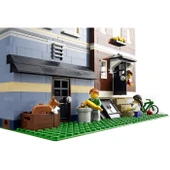 LEGO Creator Expert 10218 Pet Shop thumbnail 3