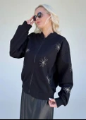 ÖNÜ NAKIŞ İŞLEMELİ TÜL KAPLI SWEAT BOMBER thumbnail 4