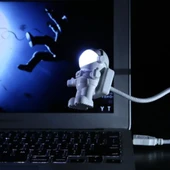 Astronot USB Gece Lambası thumbnail 5