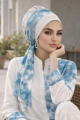 Kemik Mavi Batik Desen Fularlı Bone thumbnail 2