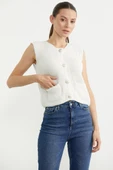 Düğmeli Crop Triko Yelek - Ekru thumbnail 4