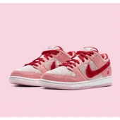 Nike Dunk Low Stranglove Valentines thumbnail 2