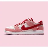 Nike Dunk Low Stranglove Valentines thumbnail 1