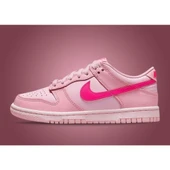 Nike SB Dunk Low Triple Pink thumbnail 1