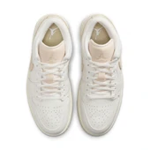 Air Jordan 1 Low SE thumbnail 9