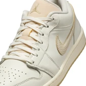Air Jordan 1 Low SE thumbnail 6