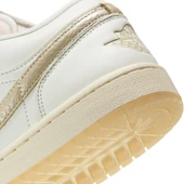 Air Jordan 1 Low SE thumbnail 5