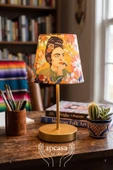 Frida Kahlo Desenli Mini Abajur Masa Lambası thumbnail 4