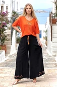 Siyah Nakışlı Pantolon Etek thumbnail 3