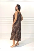Leopar Desenli Askılı Uzun Elbise thumbnail 5