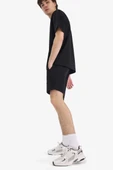 Defacto B8674 Siyah Slim Fit Dar Kesim Dar Paça Basic Düz Şort thumbnail 3