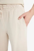 Defacto N7439 Bej Regular Fit Normal Bel Düz Paça Bermuda Şort thumbnail 6