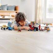 Lego City 60258 Tuning Workshop thumbnail 6