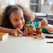 LEGO Minecraft 21167 The Trading Post thumbnail 5