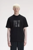 Fred Perry M2404 Box Graphic Erkek Tişört thumbnail 1