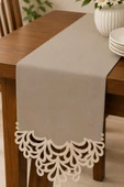 Queen Keten Aplikeli Runner 40x120 cm thumbnail 3