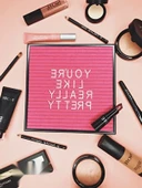 Mat Bitişli Pembe Ruj - Yumuşak Dokulu thumbnail 2