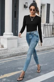 Kadın Siyah Uzun Kollu Fit Basic Crop Top Bluz thumbnail 5