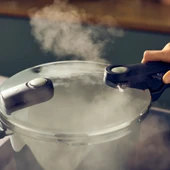 Fissler Vitaquick® Elemental 4.5 Litre Düdüklü Tencere thumbnail 6
