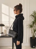 Kadın Siyah Kapşonlu Polar Sweatshirt thumbnail 3