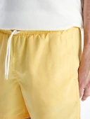 LCW SWIMWEAR Sarı Kısa Boy Basic Erkek Deniz Şortu thumbnail 2