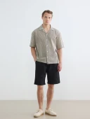 LCW Vision Beyaz Regular Fit Erkek Basic Dokulu Gömlek thumbnail 2