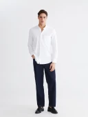 LCWAIKIKI Classic Beyaz Regular Fit Gabardin Erkek Basic Gömlek thumbnail 3