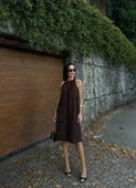 Halter Yaka Dokuma Midi Elbise thumbnail 4