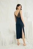 Dantelli Dekolteli ve Yırtmaçlı Gecelik thumbnail 6