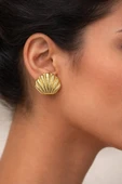 Shell Gold Çivi Küpe thumbnail 1