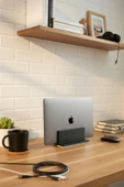 MacBook Pro Dikey Stand Masaüstü Düzenleyici thumbnail 2