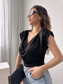 Vatkalı Degaje Yaka Buzzy Bluz thumbnail 2