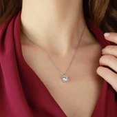 Round Kesim Kare Tek Taş Model Starlight Diamond Set thumbnail 3