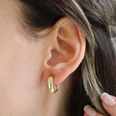 Kare Oval Gold Kaplama Gümüş Küpe thumbnail 2