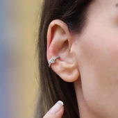 Kalp Zirkon Taşlı Cuff Gümüş Küpe thumbnail 4