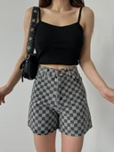 Paçası Püsküllü Desenli Denim Şort thumbnail 8