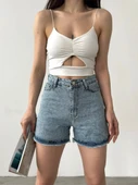 Paçası Püsküllü Desenli Denim Şort thumbnail 3
