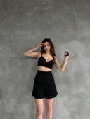 Beli Kemerli Geniş Paçalı Mom Şort thumbnail 4