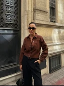 Çift Cepli Denim Crop Ceket thumbnail 1