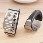 Yeni Sarımsak Ezici Paslanmaz Çelik Garlic Press thumbnail 2