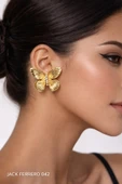 Gold Roselle Çivi Küpe thumbnail 4